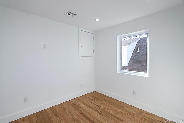 Jamaica, New York 11434, United States, 3 Bedrooms Bedrooms, ,3 BathroomsBathrooms,Residential,Active,242051