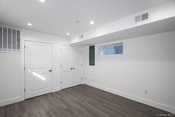 Jamaica, New York 11434, United States, 3 Bedrooms Bedrooms, ,3 BathroomsBathrooms,Residential,Active,242051