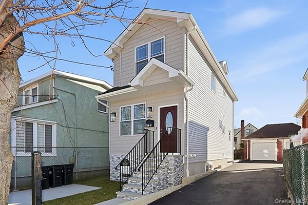 Jamaica, New York 11434, United States, 3 Bedrooms Bedrooms, ,3 BathroomsBathrooms,Residential,Active,242051