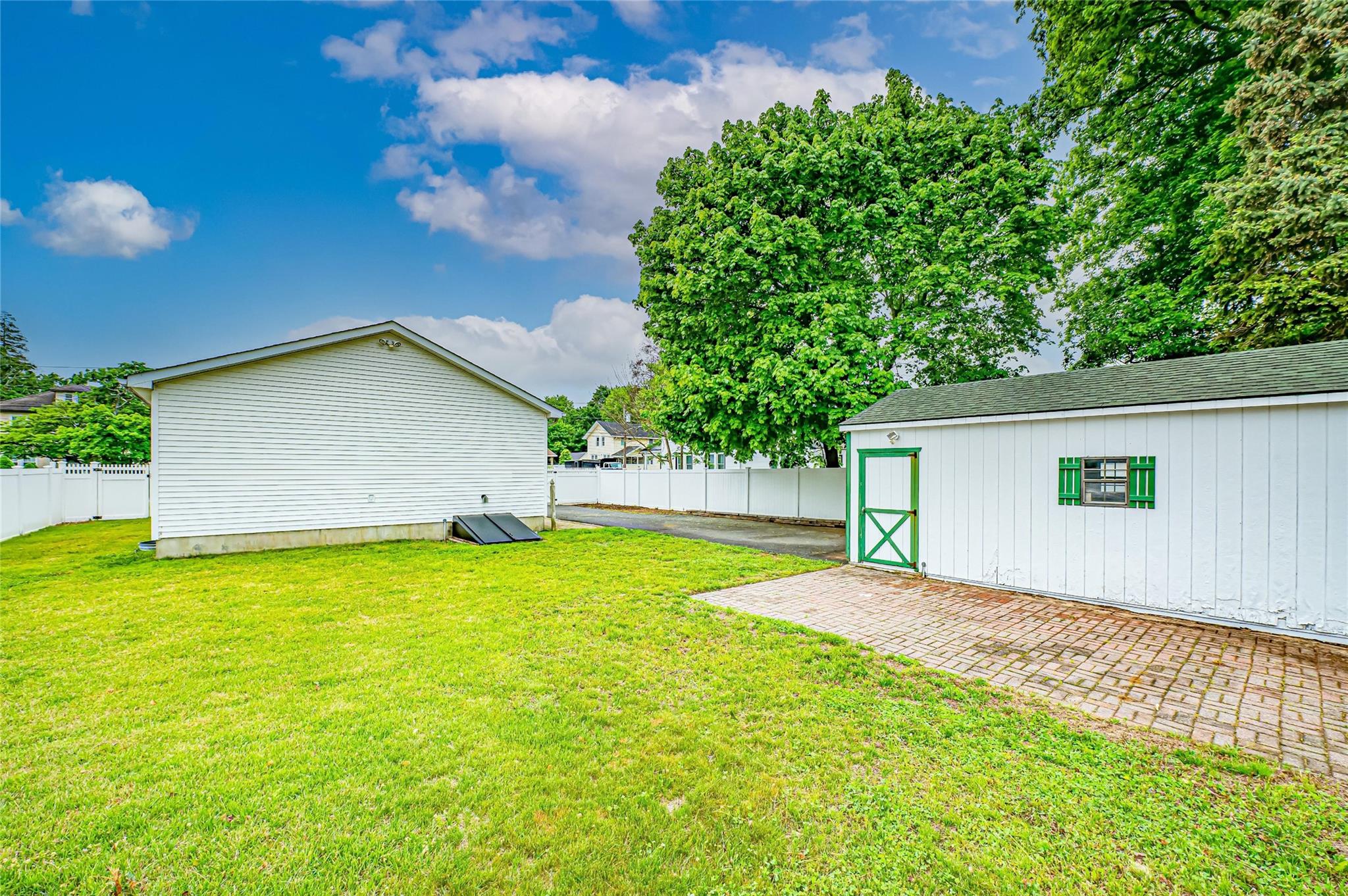 236 Fishel Avenue, Riverhead, New York image 24