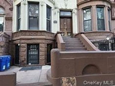 263 Hancock Brooklyn NY 11216