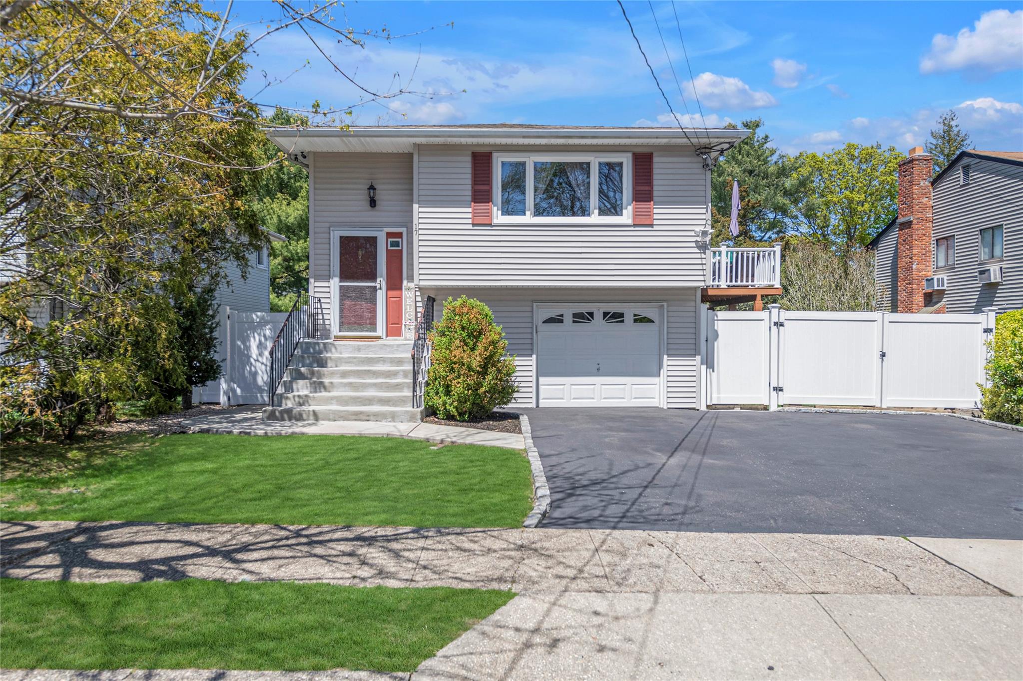 Brennan Street, Huntington, Hamptons, NY - 4 Bedrooms  
2 Bathrooms - 