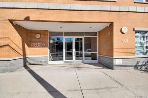 Photo of 853 Macy Place #4H, Bronx, NY 10455 (MLS # 931895)