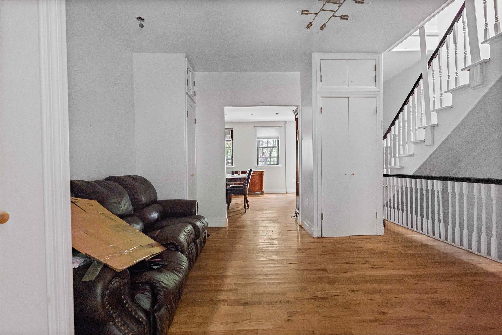 422 Bedford Avenue