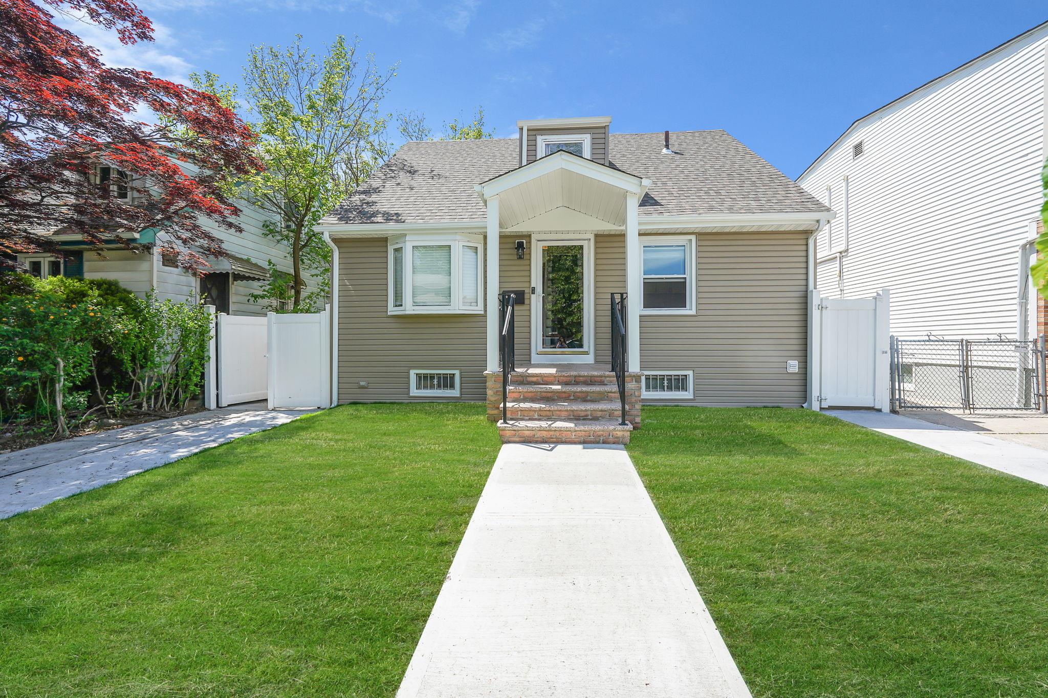 170th Street, Fresh Meadows, Queens, NY - 4 Bedrooms  
3 Bathrooms  
7 Rooms - 