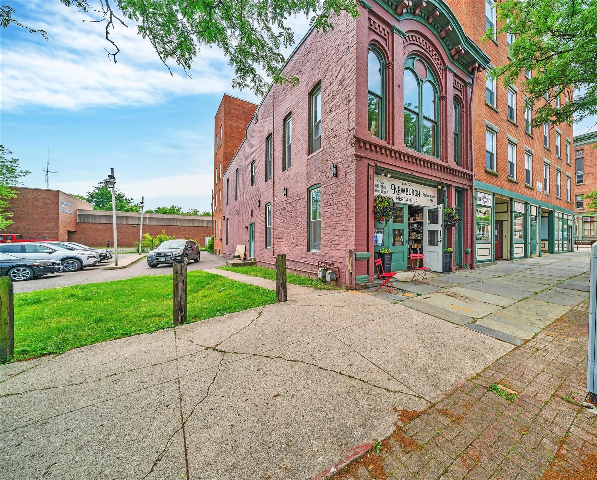 59-61, 75-77-79 Broadway