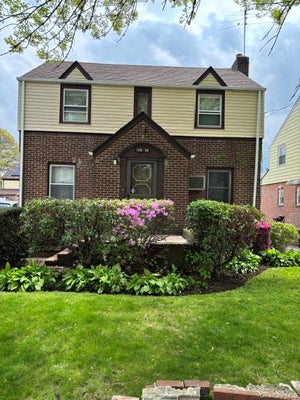 13535 226TH ST, LAURELTON, NY 11413 - Image 9807cfe85e439cbb70821cbdee23b7e2/3469795798