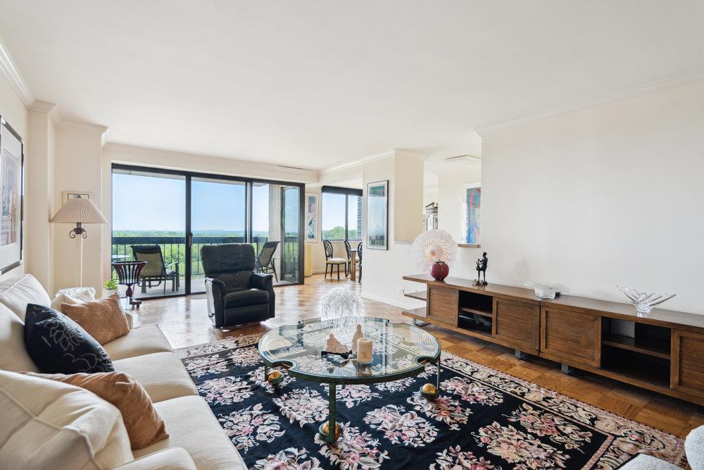 270-10 Grand Central Parkway 12-G