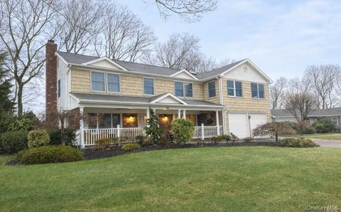 Homes For Sale - 46 Wilmont Turn<br/> Coram, NY 11727