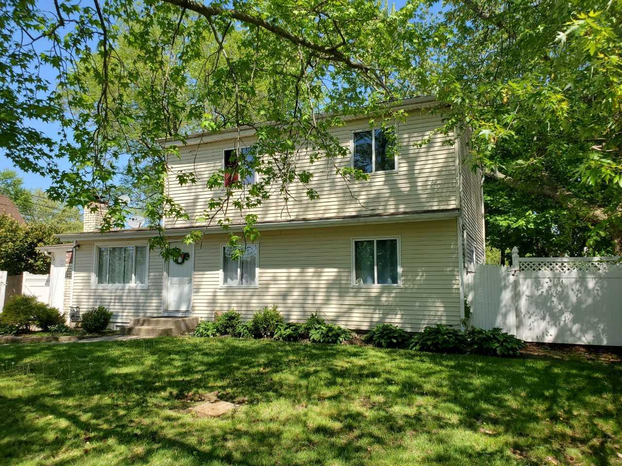 331 Jayne Boulevard, Port Jefferson Station, New York image 1
