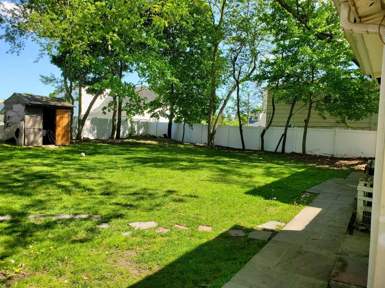 331 Jayne Boulevard, Port Jefferson Station, New York image 5