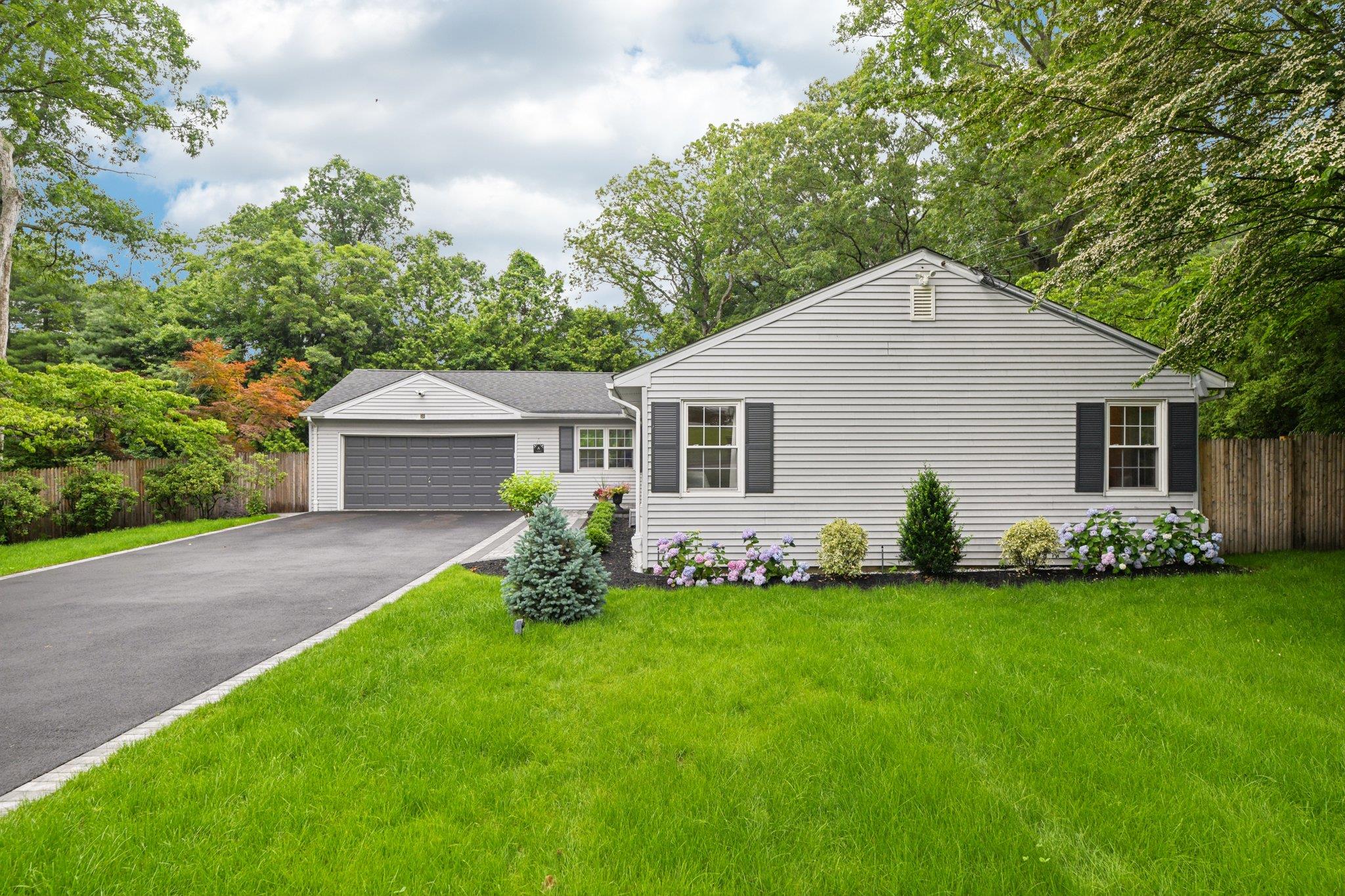 3 Ivy Hill Drive