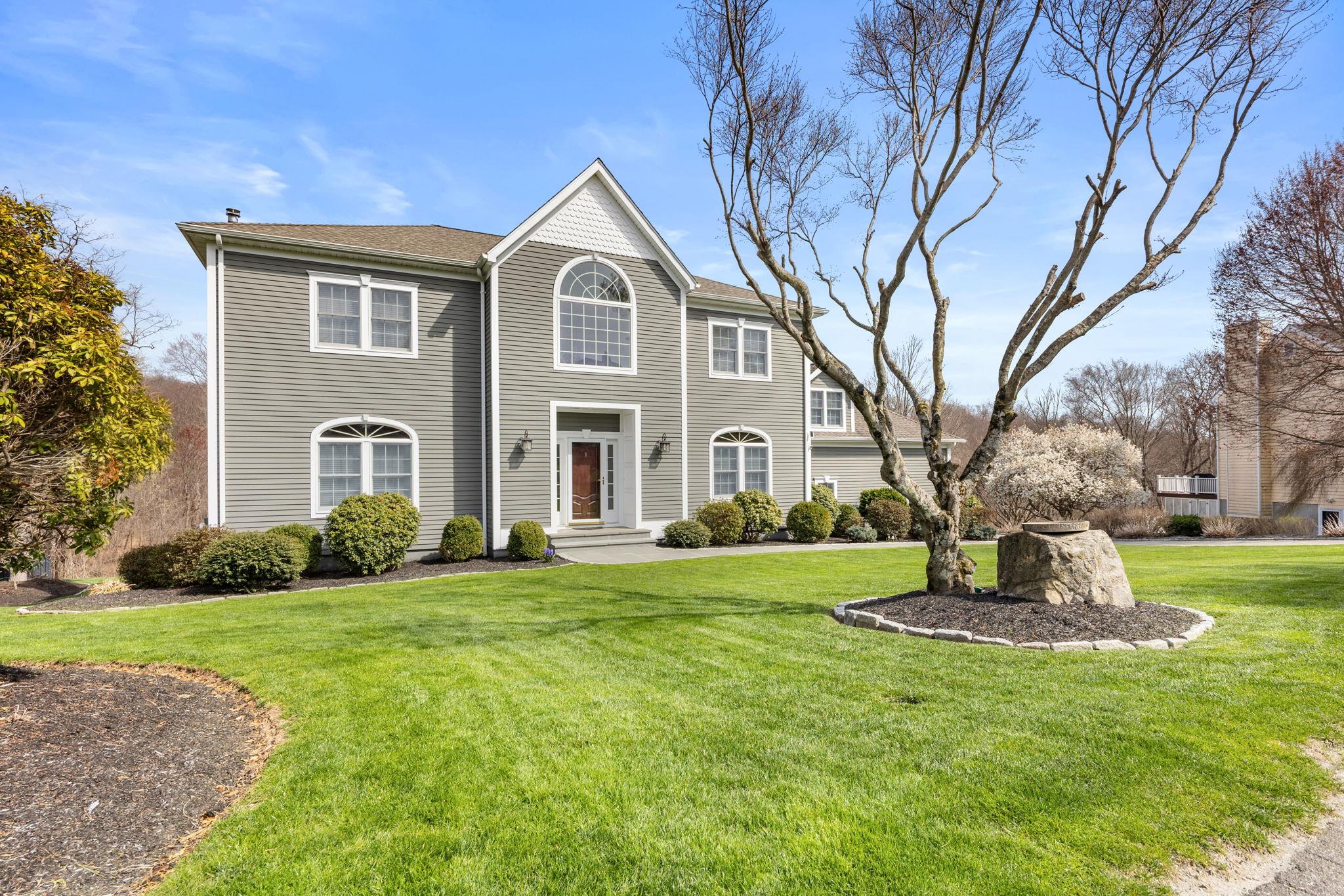 11 Danand Lane, Patterson, New York image 3