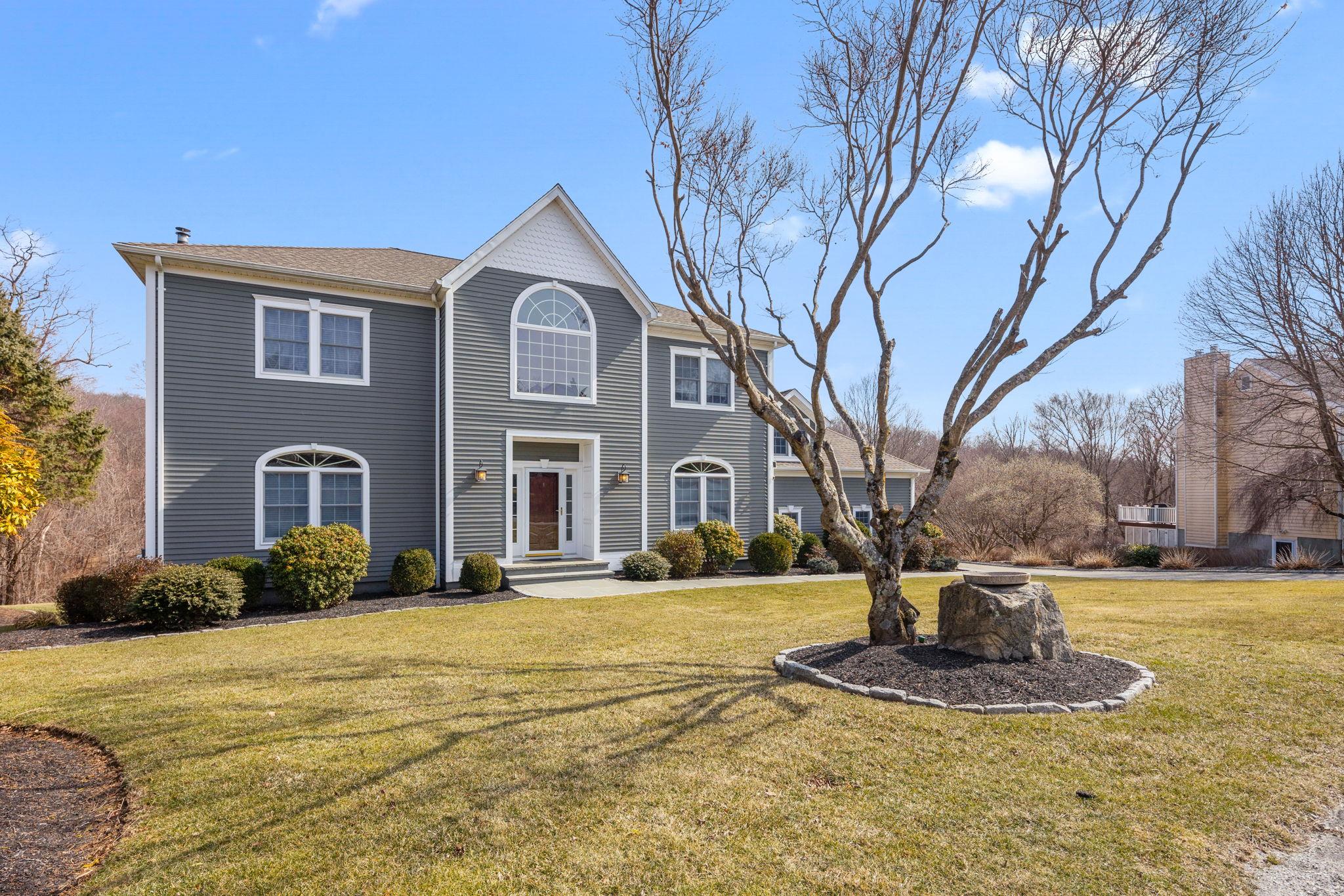 11 Danand Lane, Patterson, New York image 2