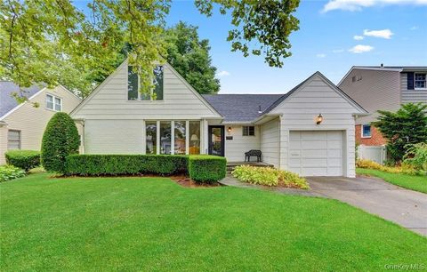 37 Patton Boulevard New Hyde Park NY 11040