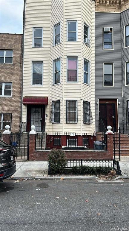 102 Cornelia Street