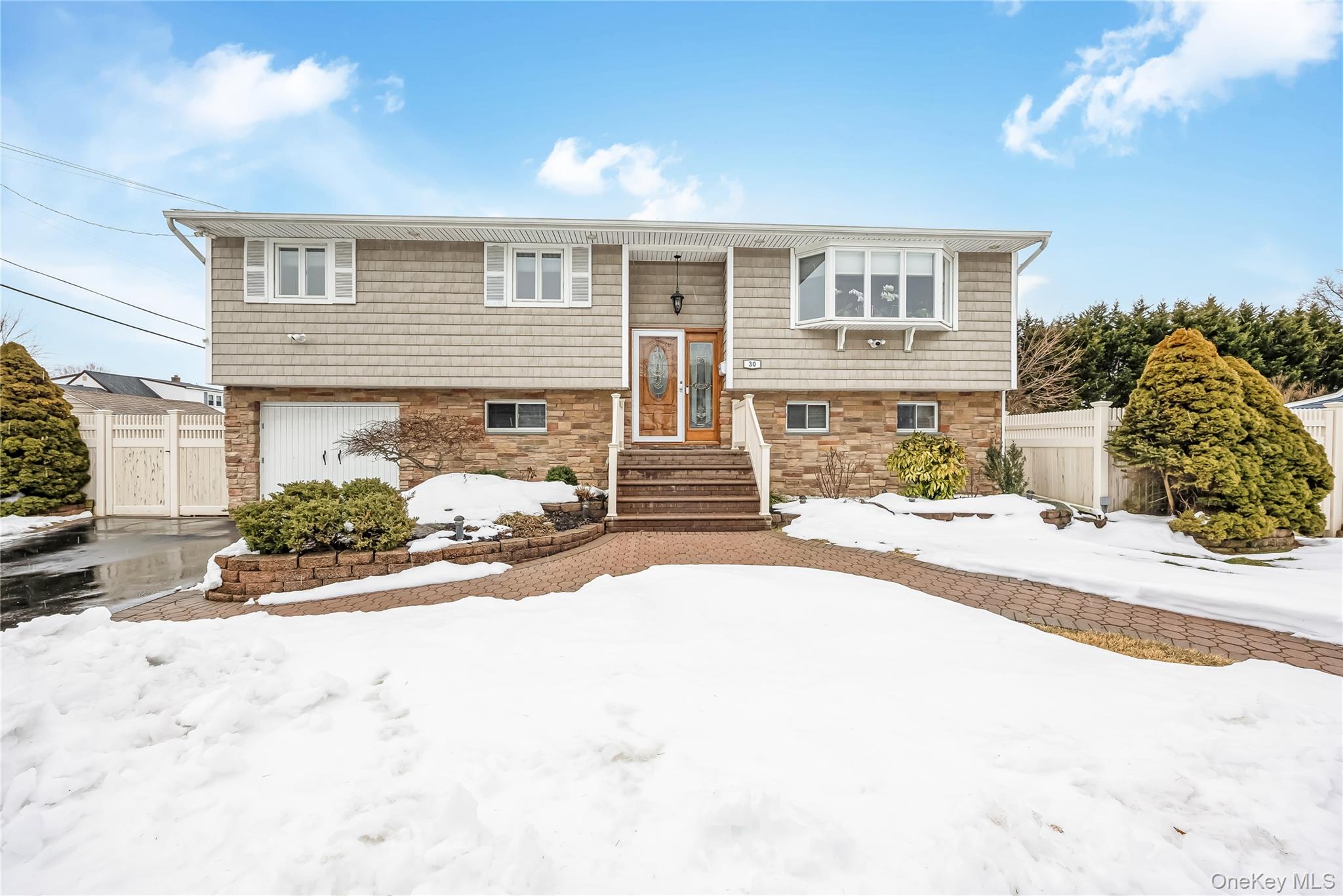 30 Crestwood Boulevard