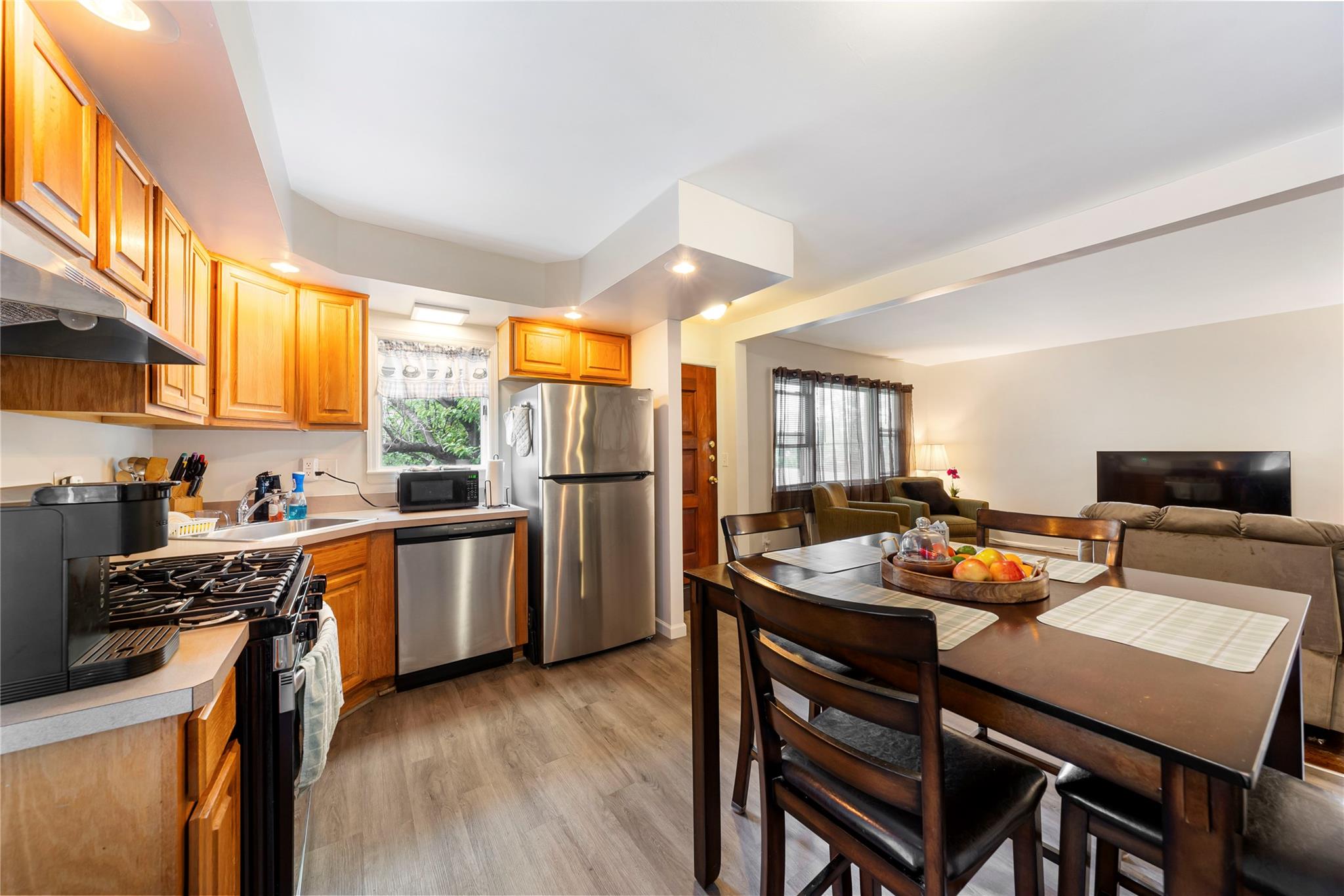 238 Van Buren Street St, Staten Island, New York image 9
