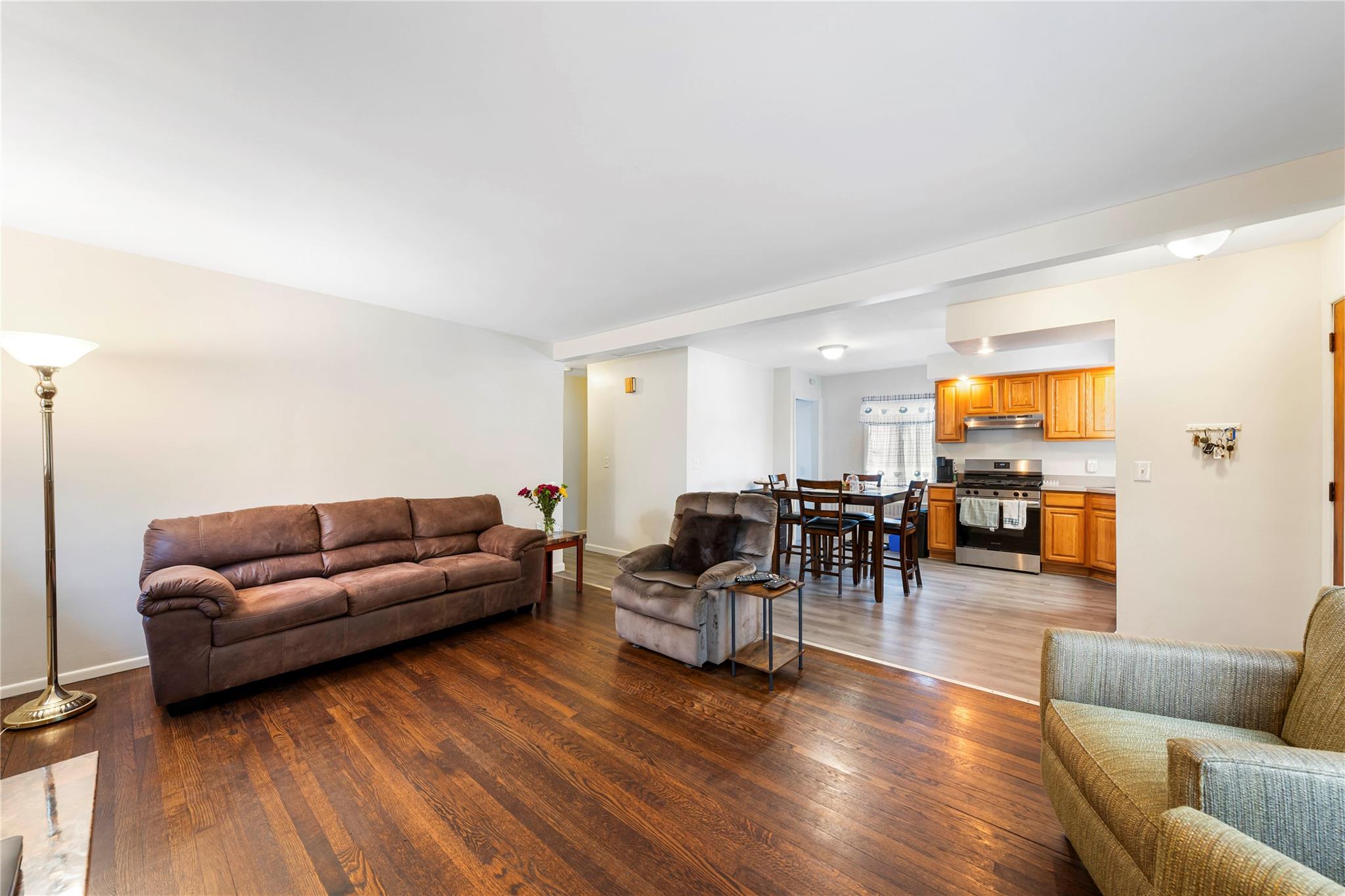 238 Van Buren Street St, Staten Island, New York image 6