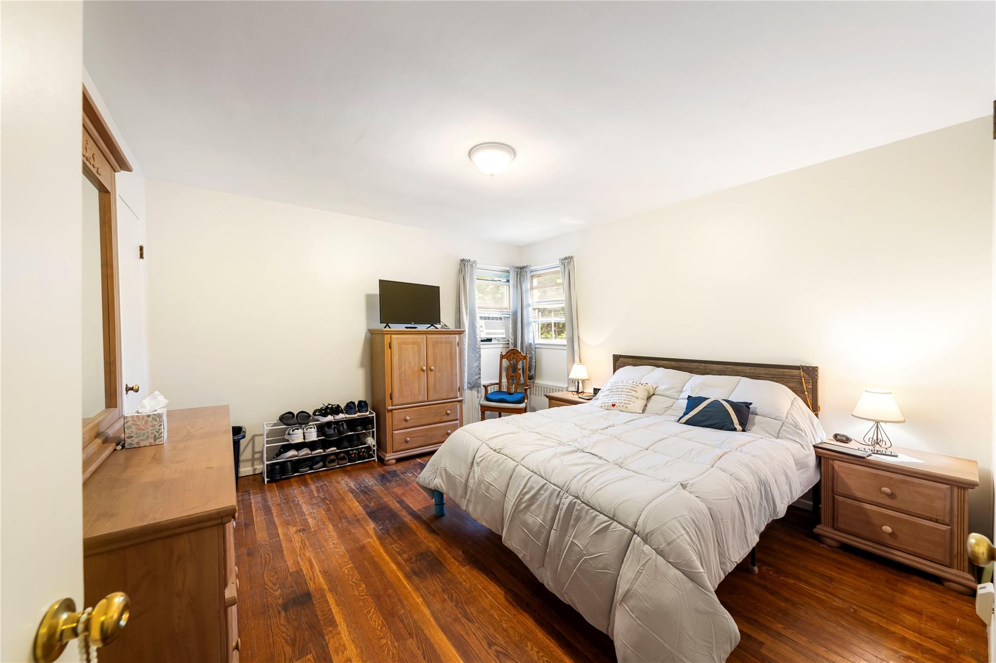238 Van Buren Street St, Staten Island, New York image 11