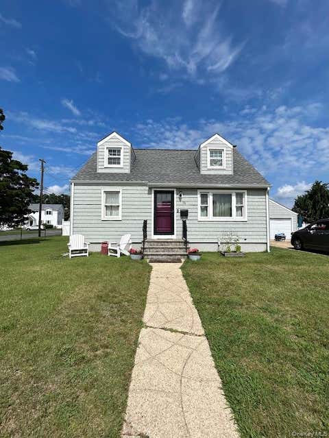 Homes For Sale - 76 Idaho Street<br/> Lindenhurst, NY 11757