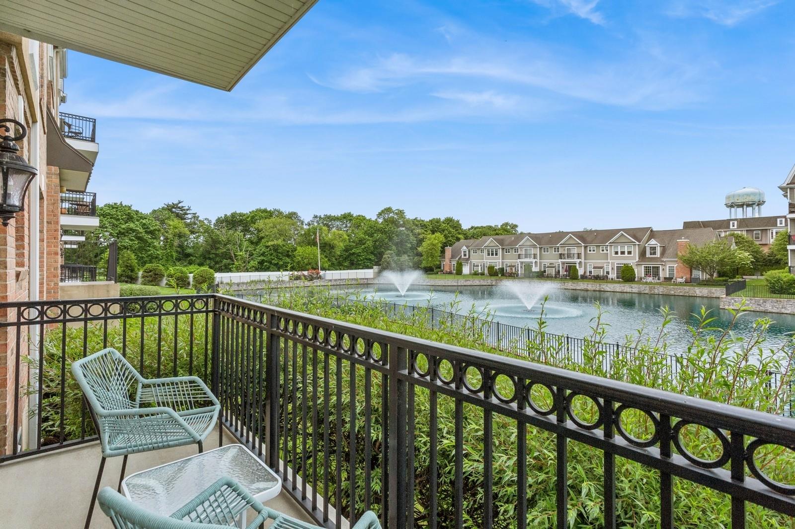553 Pacing Way, Westbury, New York image 1
