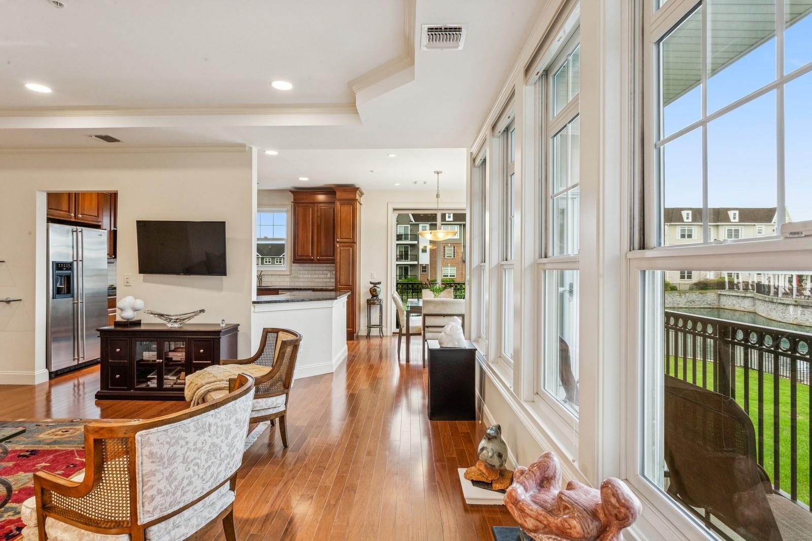 553 Pacing Way, Westbury, New York image 8