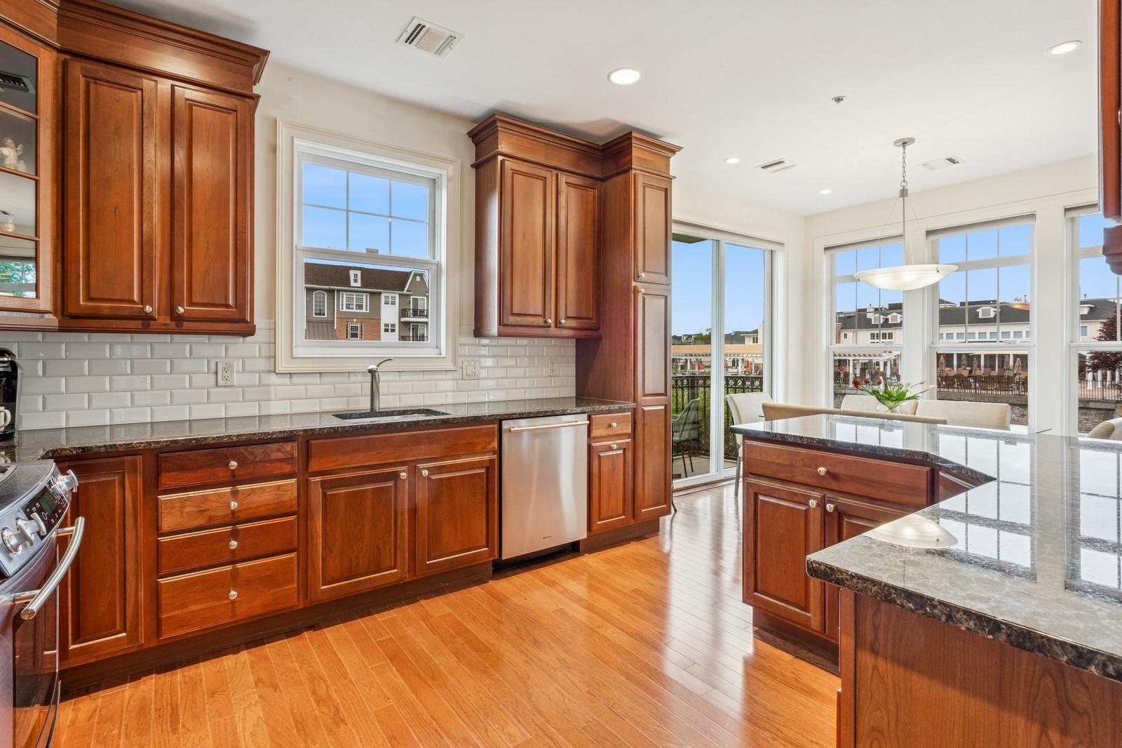 553 Pacing Way, Westbury, New York image 18