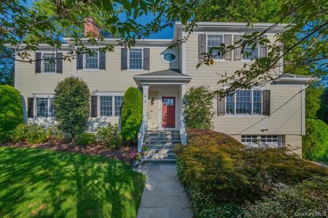 35 Holly Place Larchmont NY 10538
