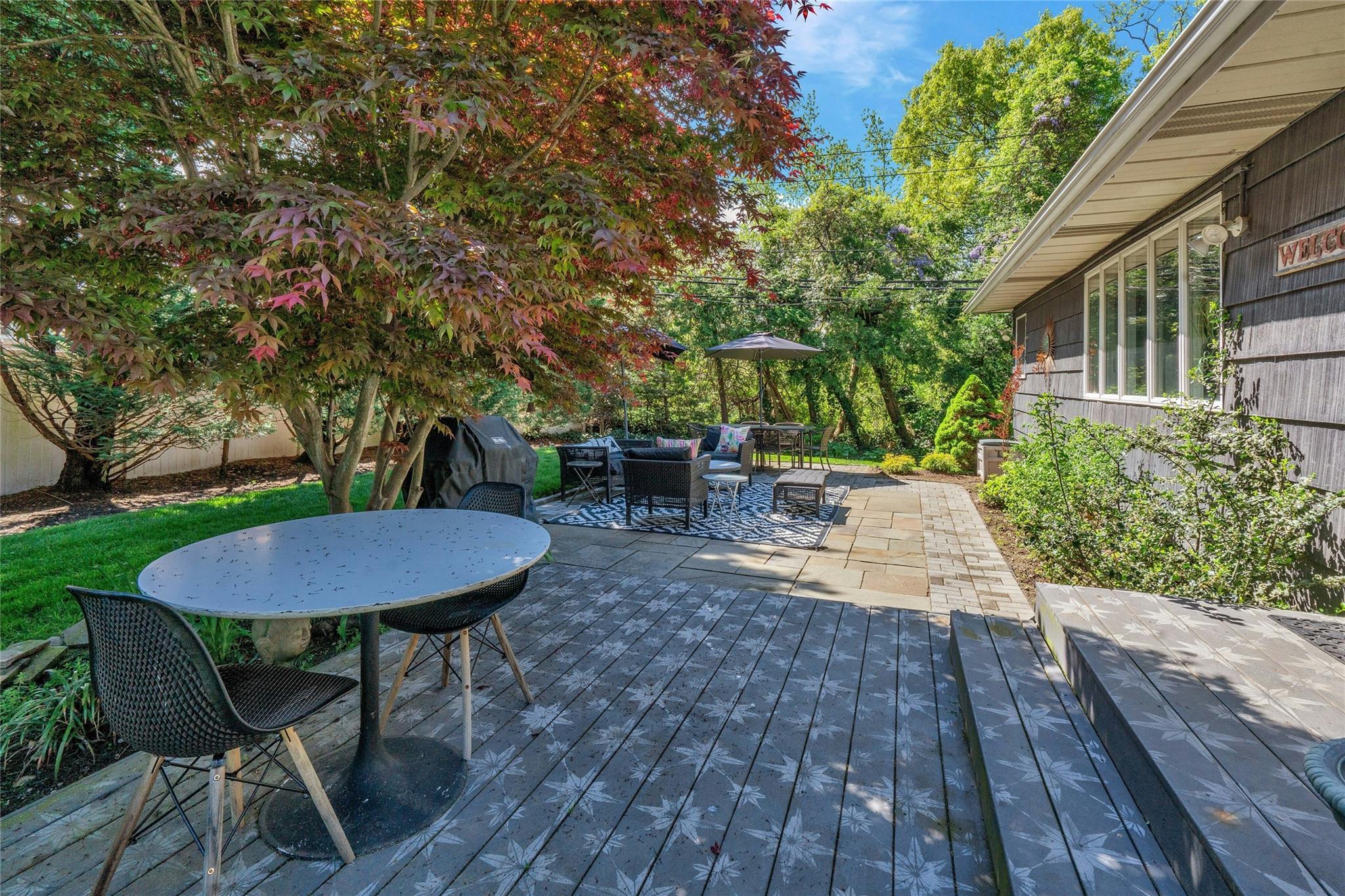 142 Sutton Drive, Plainview, New York image 28