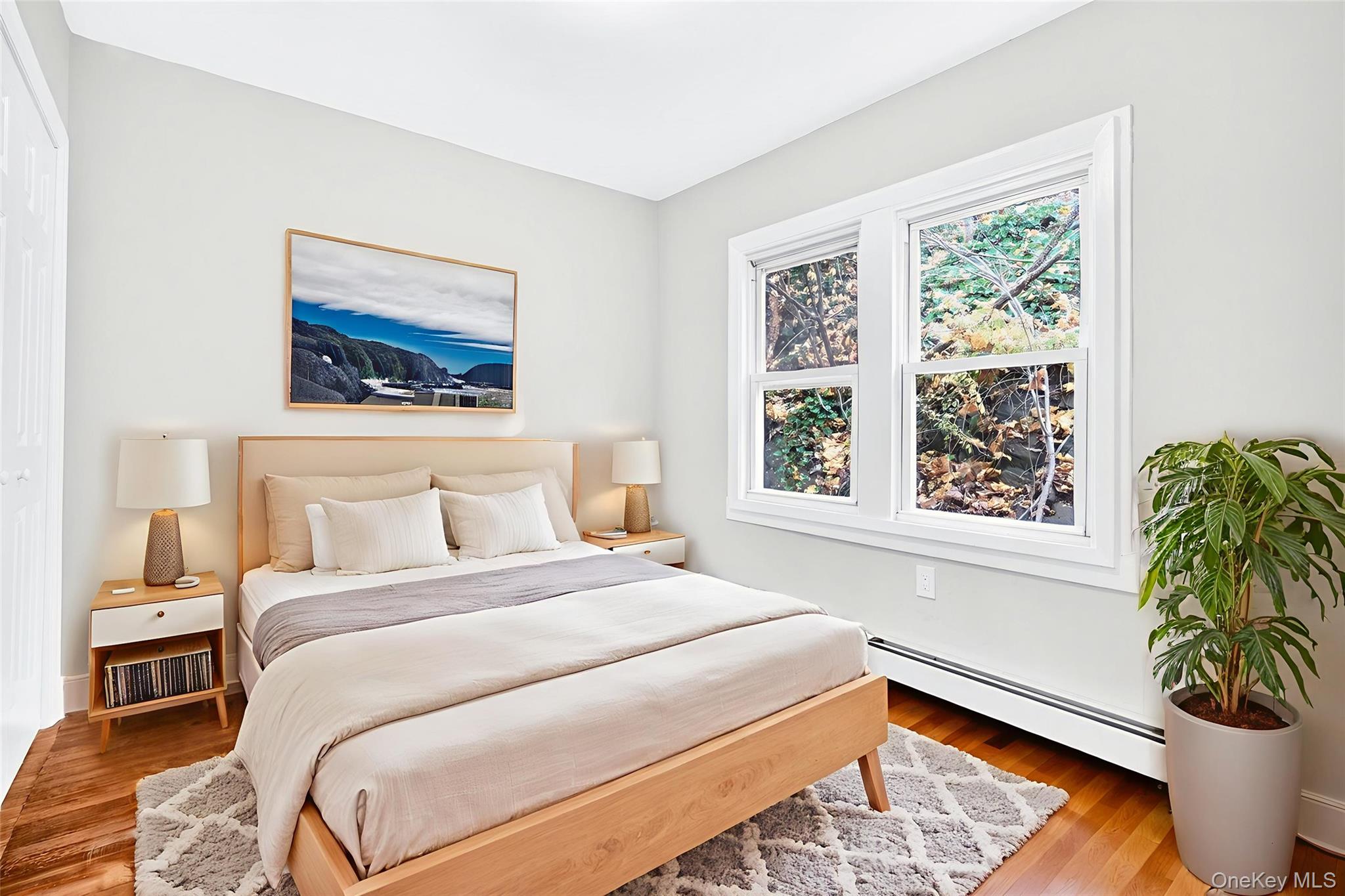 669 N Division Street