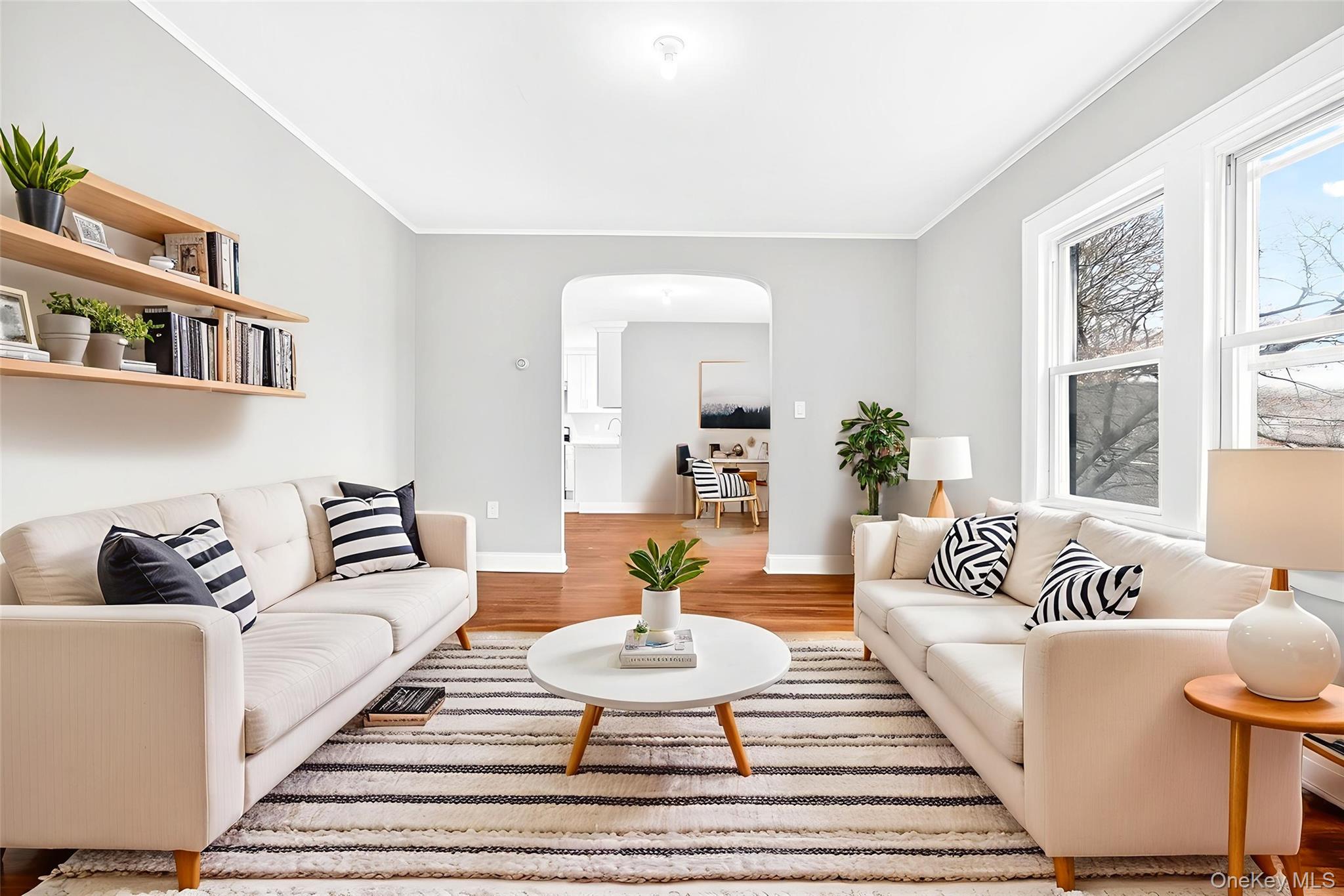 669 N Division Street