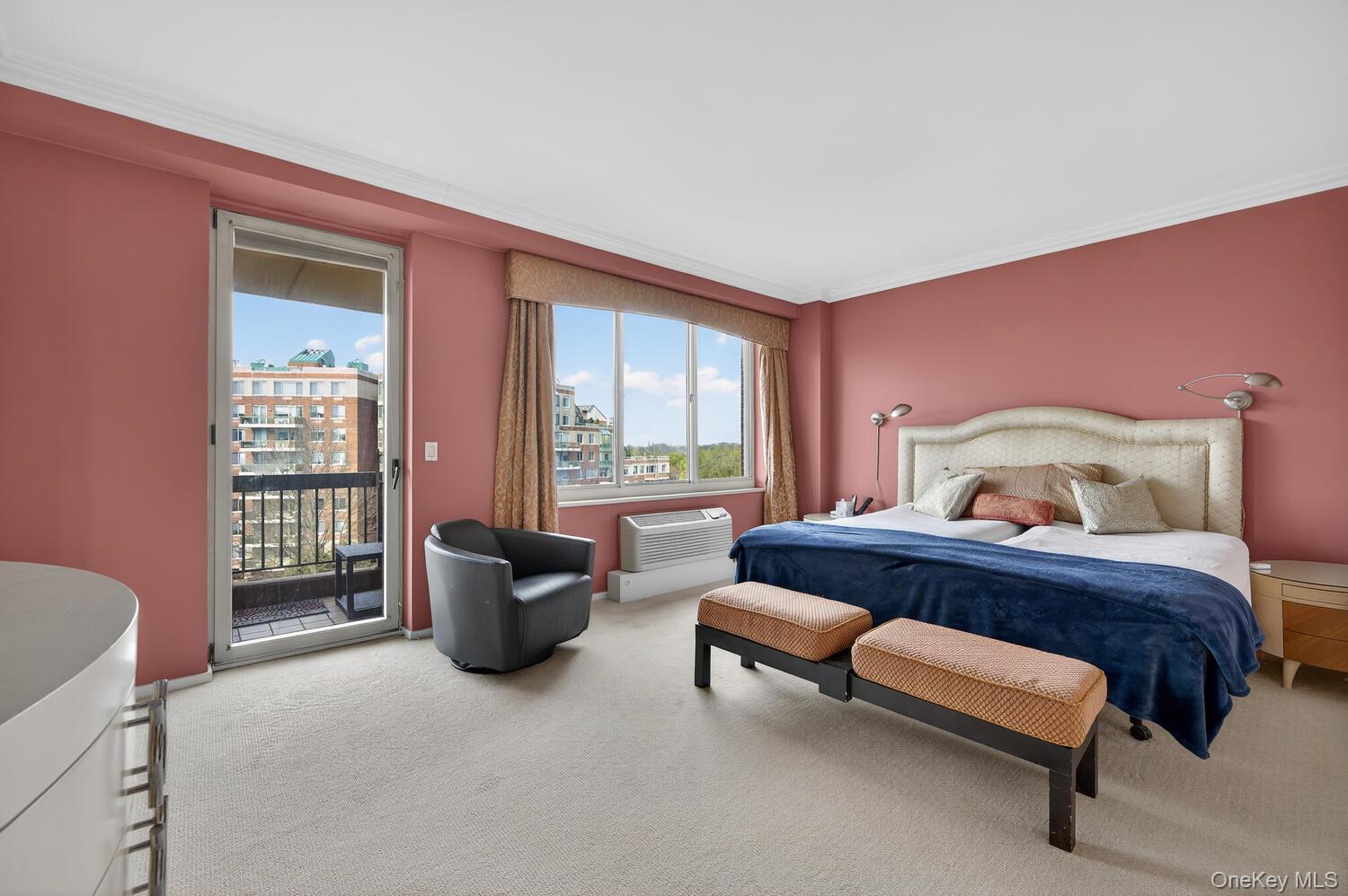 100 Hilton Avenue 601