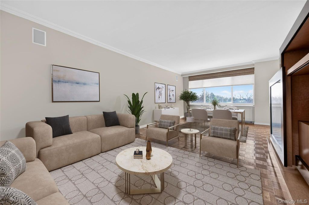 Photo of 100 Hilton Avenue #601, Garden City, NY 11530 (MLS # 971055)