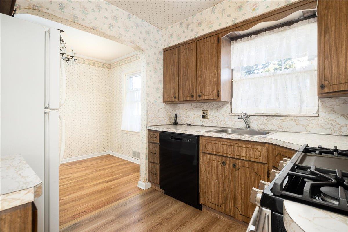 948 Center Drive, Franklin Square, New York image 6