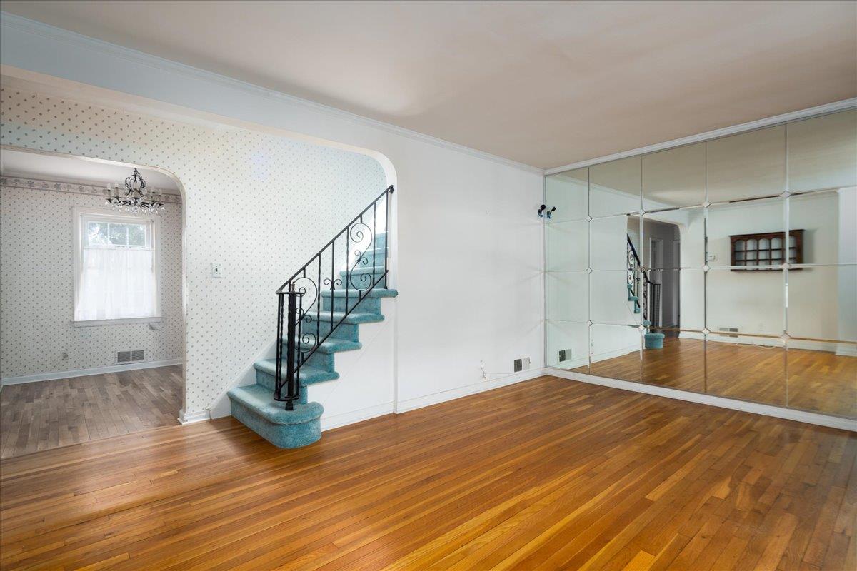 948 Center Drive, Franklin Square, New York image 2