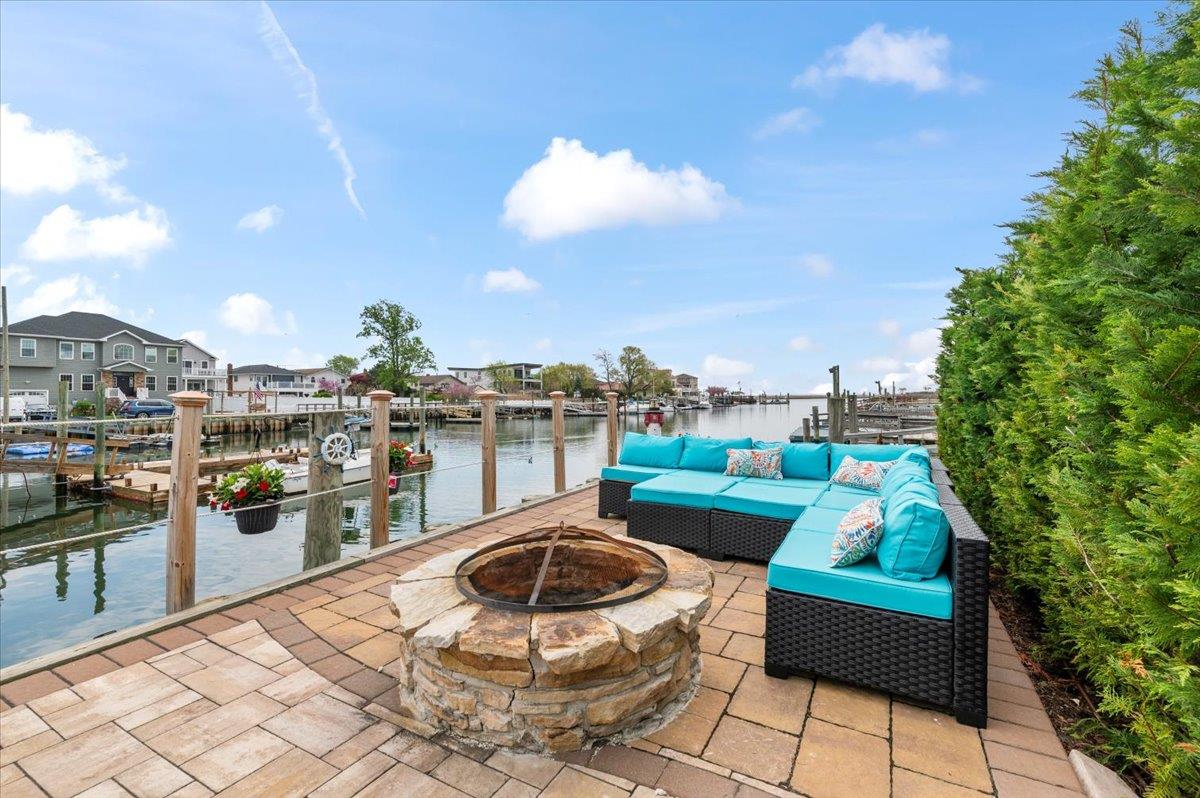 121 Atlantic Place, Island Park, New York image 39
