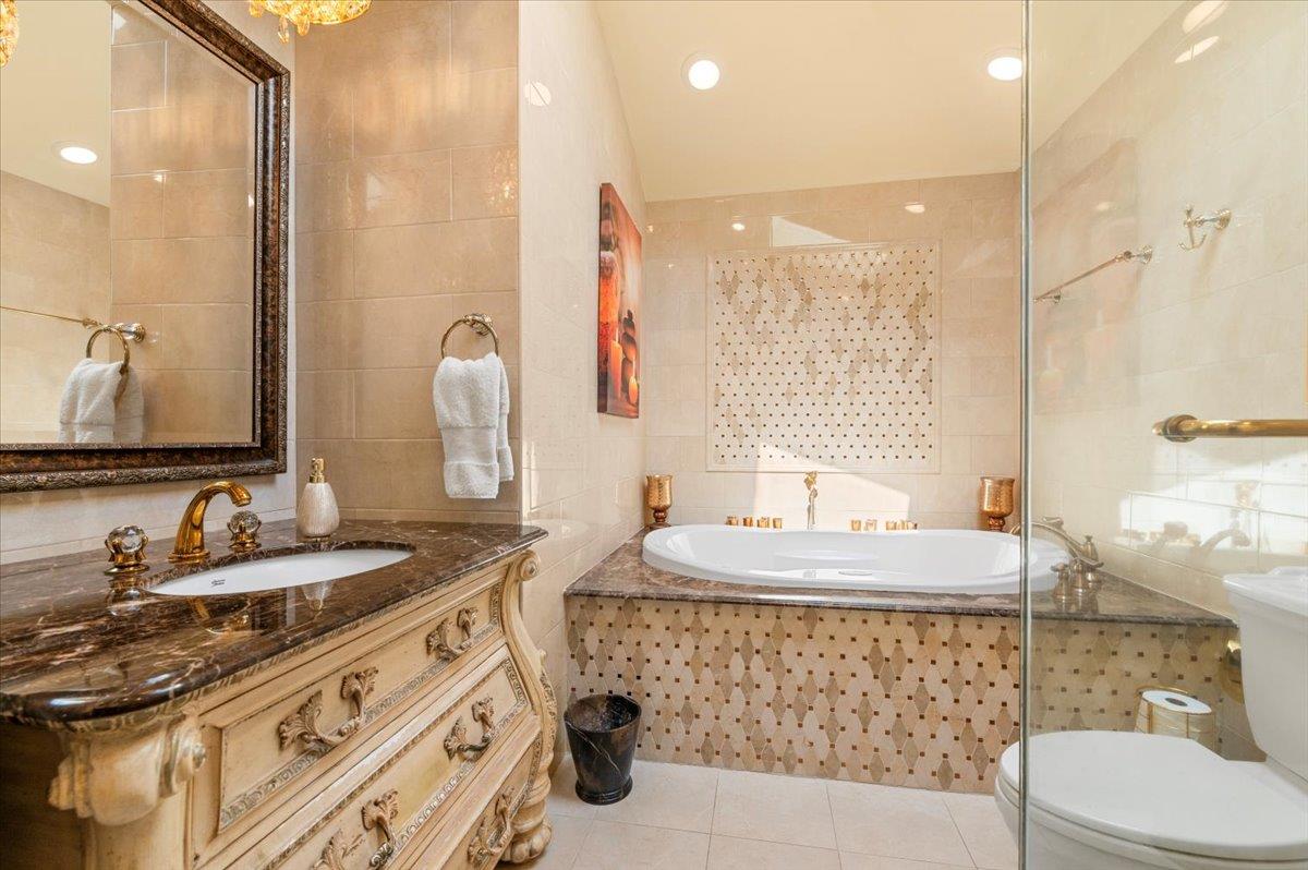 121 Atlantic Place, Island Park, New York image 23
