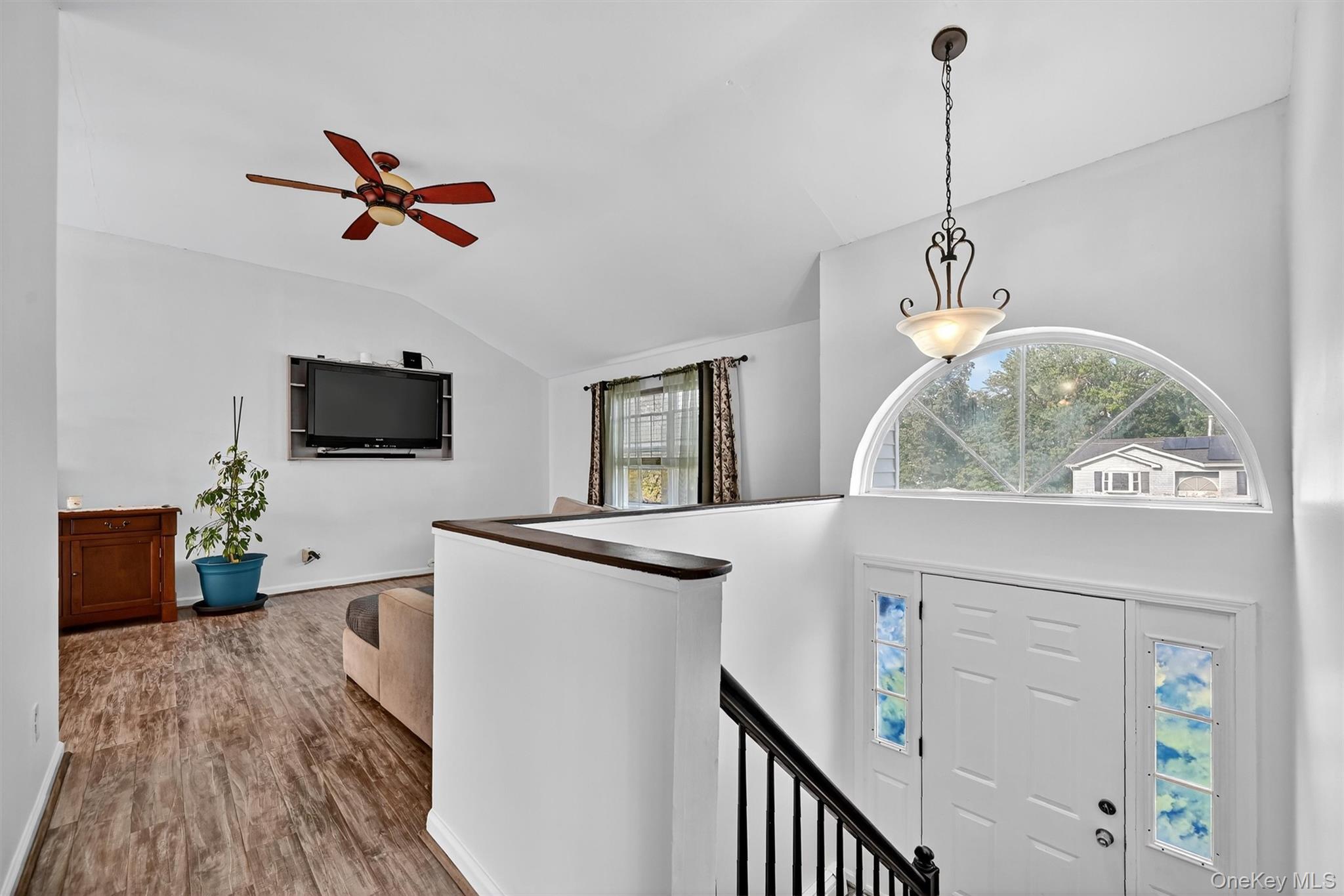 1 Windsor Square Drive