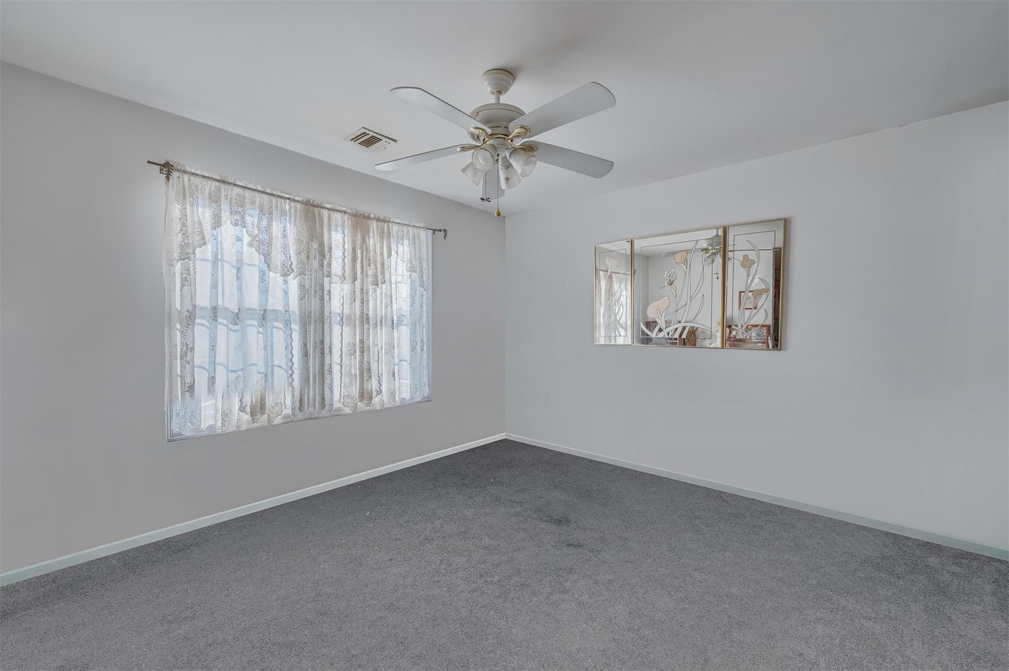 288 31st Street, Lindenhurst, New York image 28