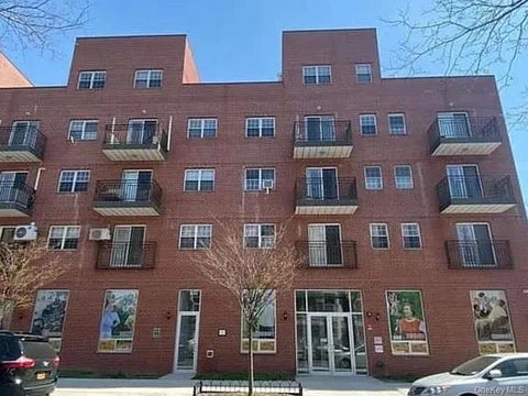 Condo For Sale - 7159 160th Street #1A<br/> Fresh Meadows, NY 11365