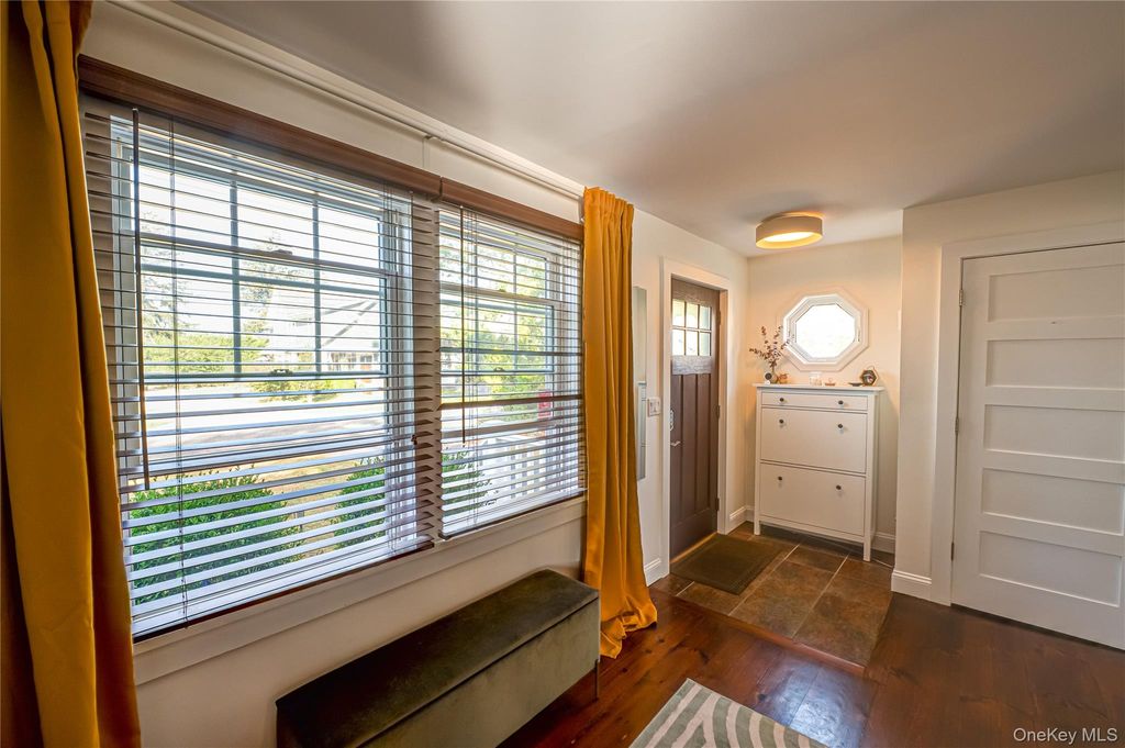 Photo of 19 William Avenue, East Islip, NY 11730 (MLS # 921856)