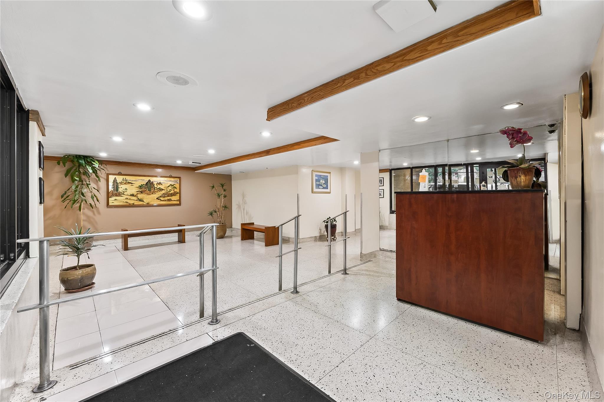 137-05 Franklin Ave 5N