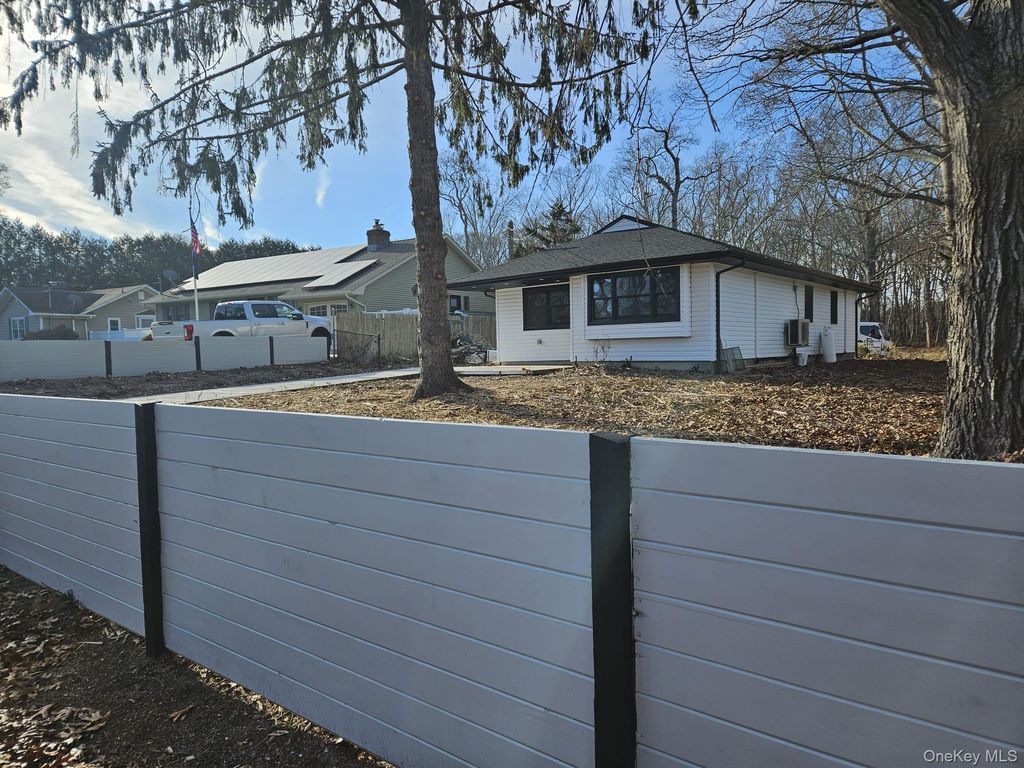 Photo of 52 Crystal Beach Boulevard, Moriches, NY 11955 (MLS # 951723)