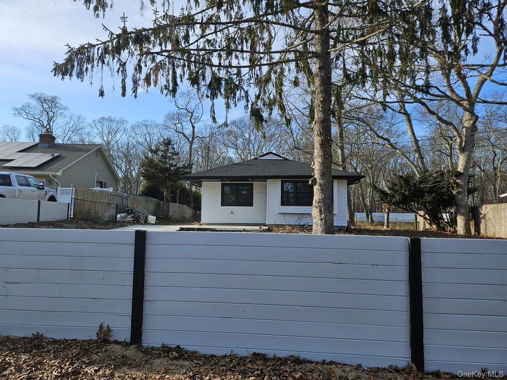 Photo of 52 Crystal Beach Boulevard, Moriches, NY 11955 (MLS # 951723)