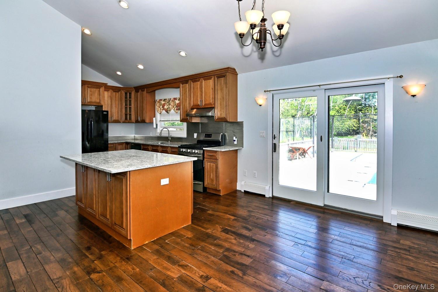 21 Sunset Avenue