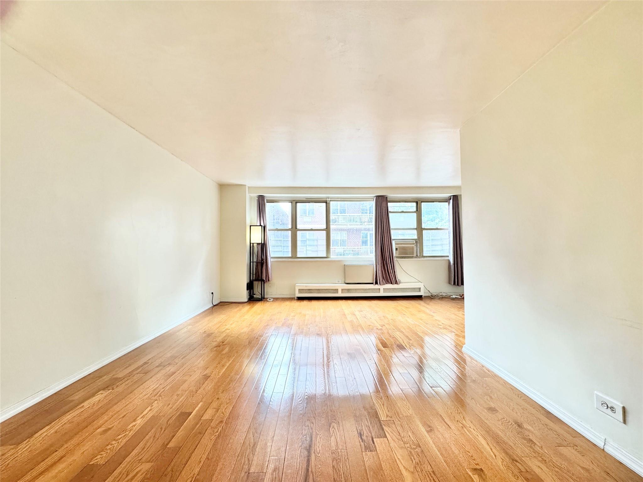 81-11 45th Avenue #3R, Elmhurst, New York image 2