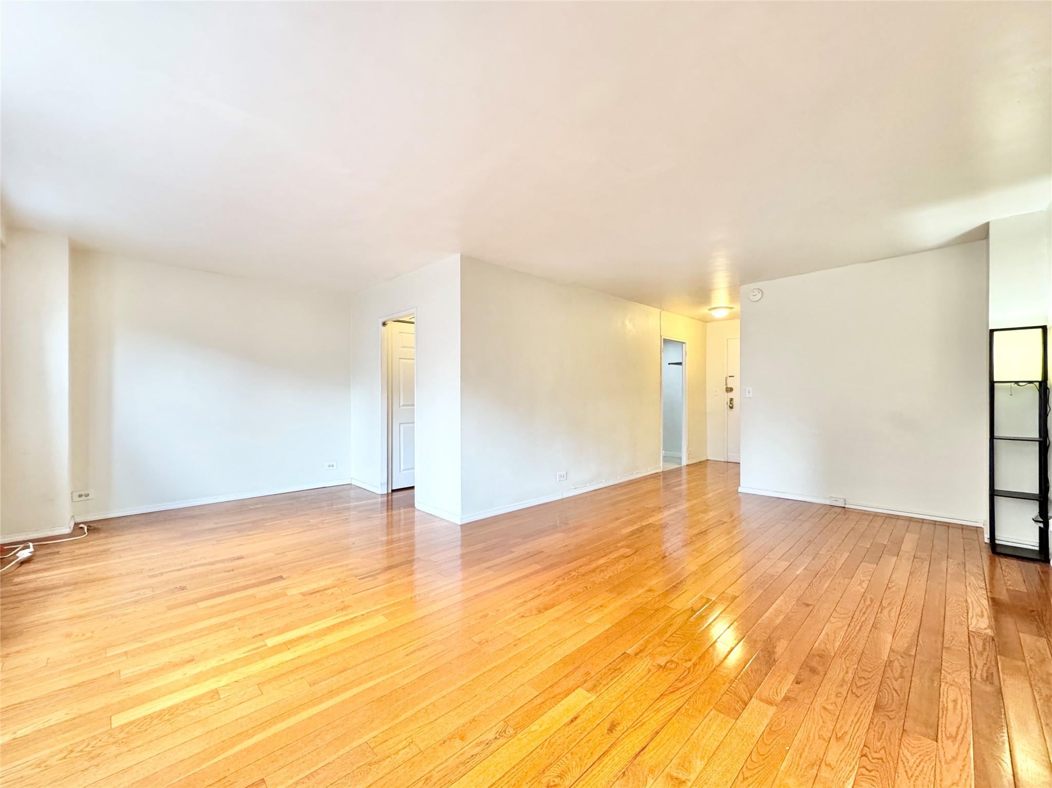 81-11 45th Avenue #3R, Elmhurst, New York image 3