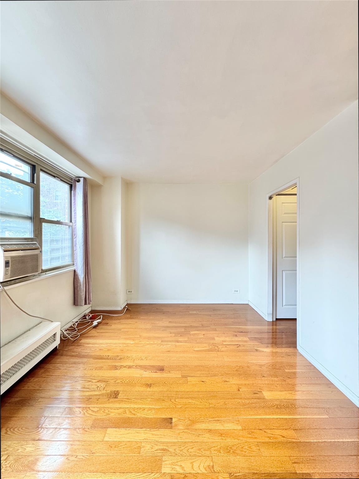 81-11 45th Avenue #3R, Elmhurst, New York image 4
