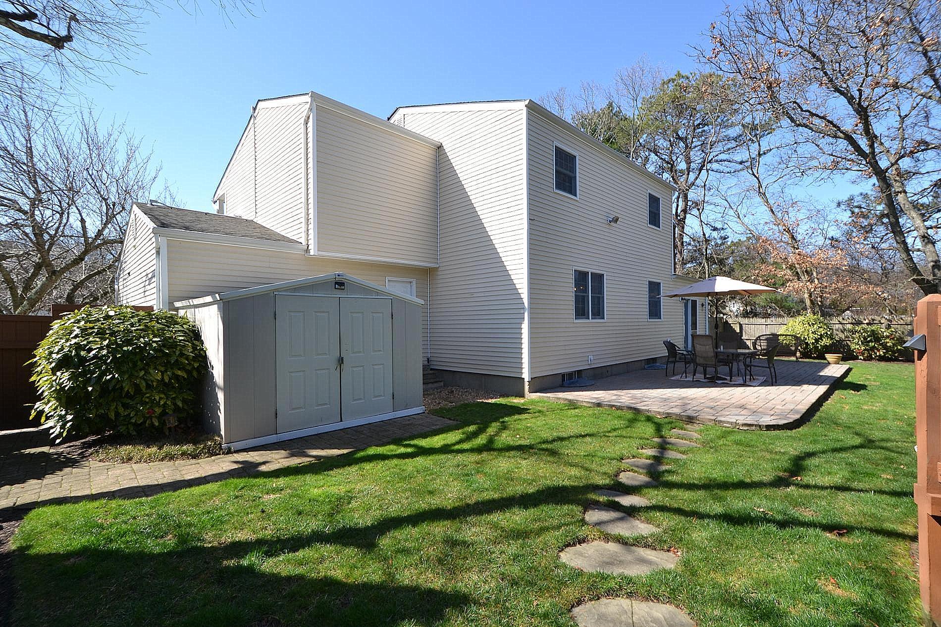 67 Singingwood Drive, Holbrook, New York image 20